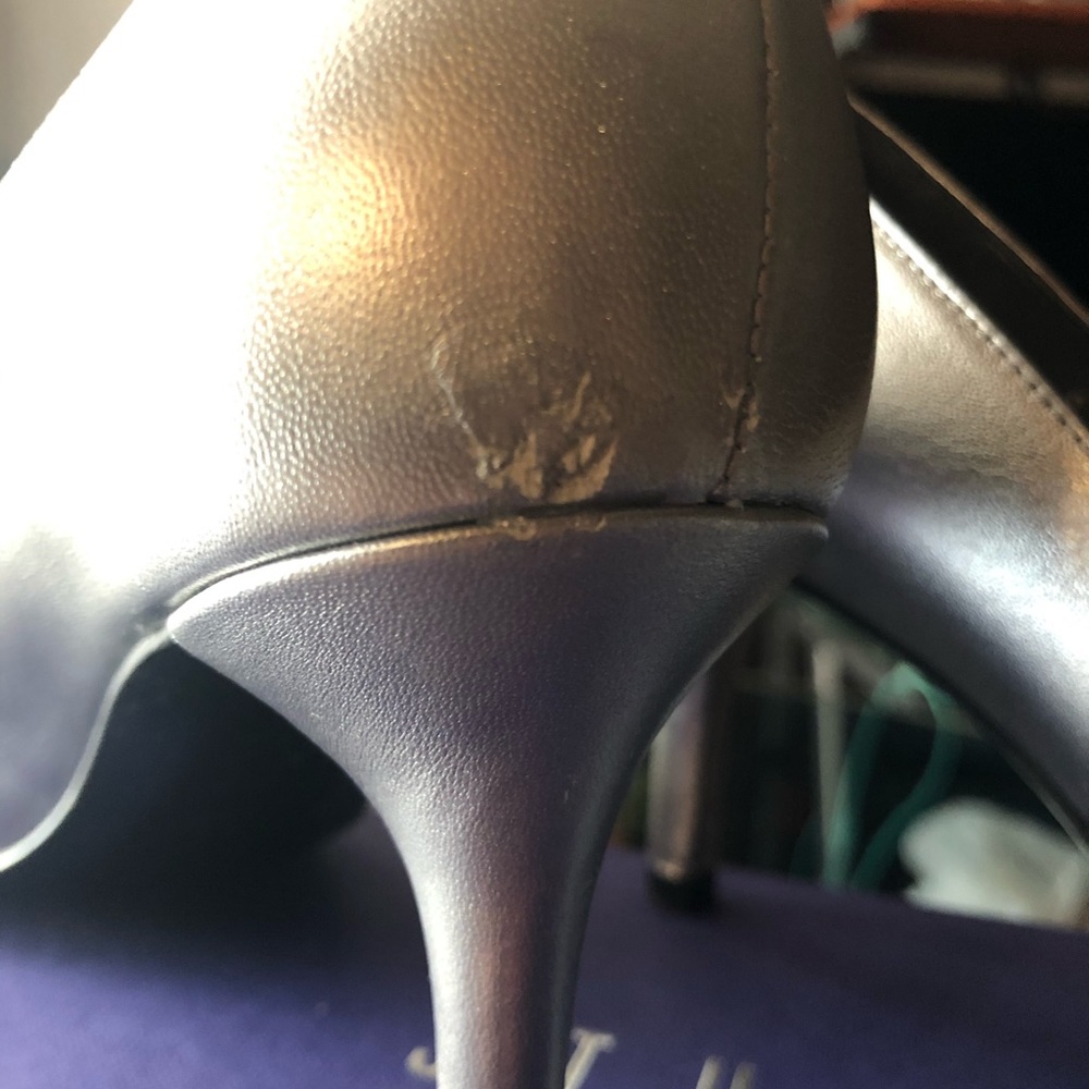 Stuart Weitzman - Picture 8 of 9